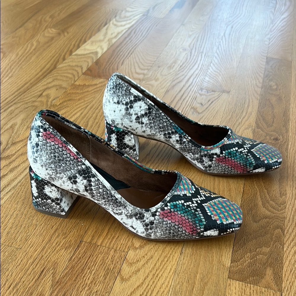 Franco Sarto Callan8.5 M Snake Print Black Multicolored 2" block heel pumps EUC - Picture 3 of 9